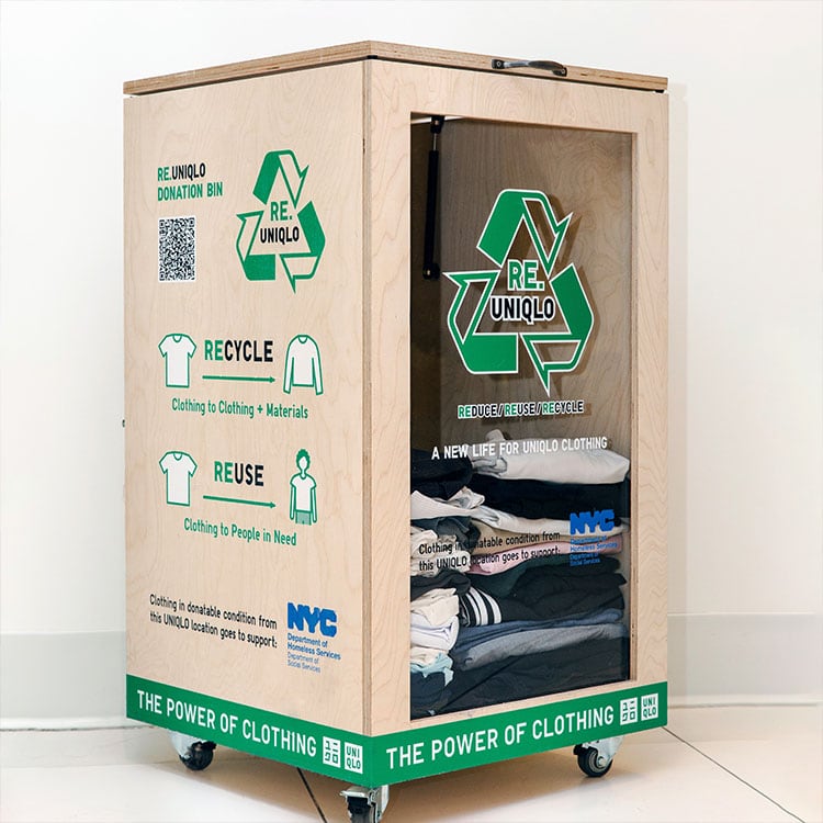 RE.UNIQLO recycling bin