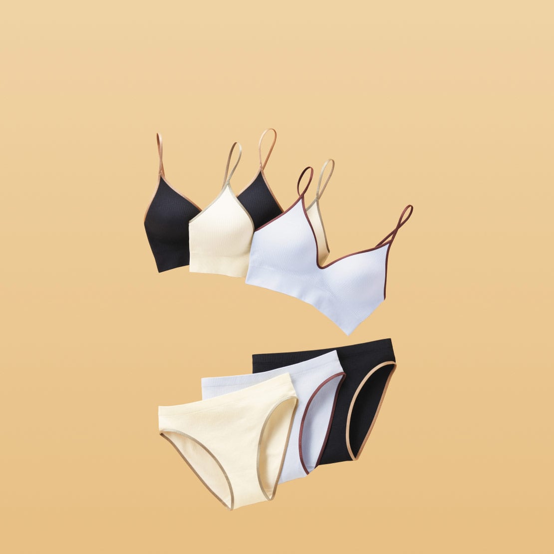 ユニクロアンドプリンセスタムタムの特集ページはこちらから。