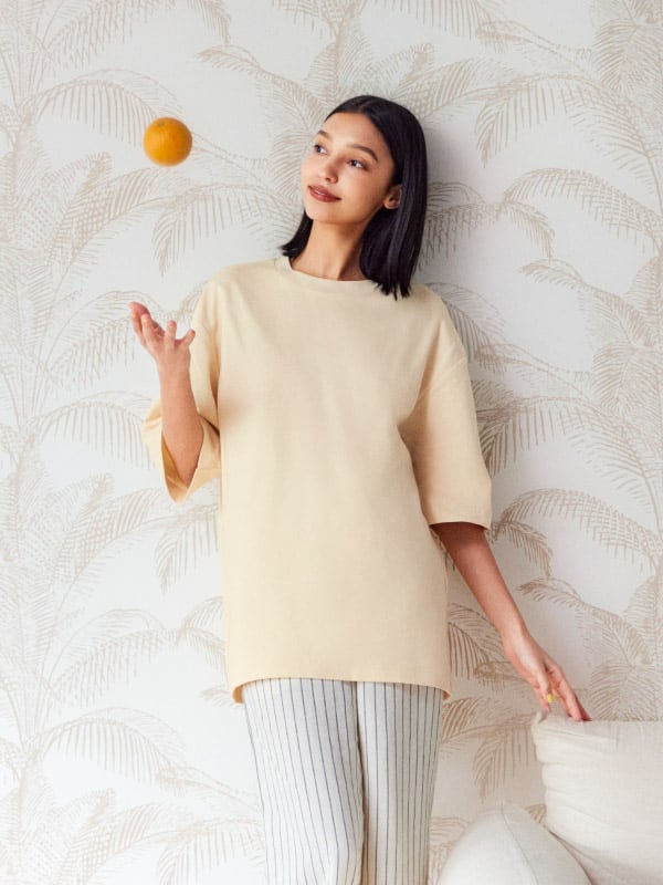 T-Shirt Katun AIRism Oversize Lengan Half
