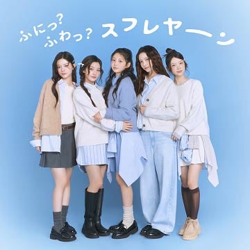 アイリットが着るユニクロのニットのページはこちらから。