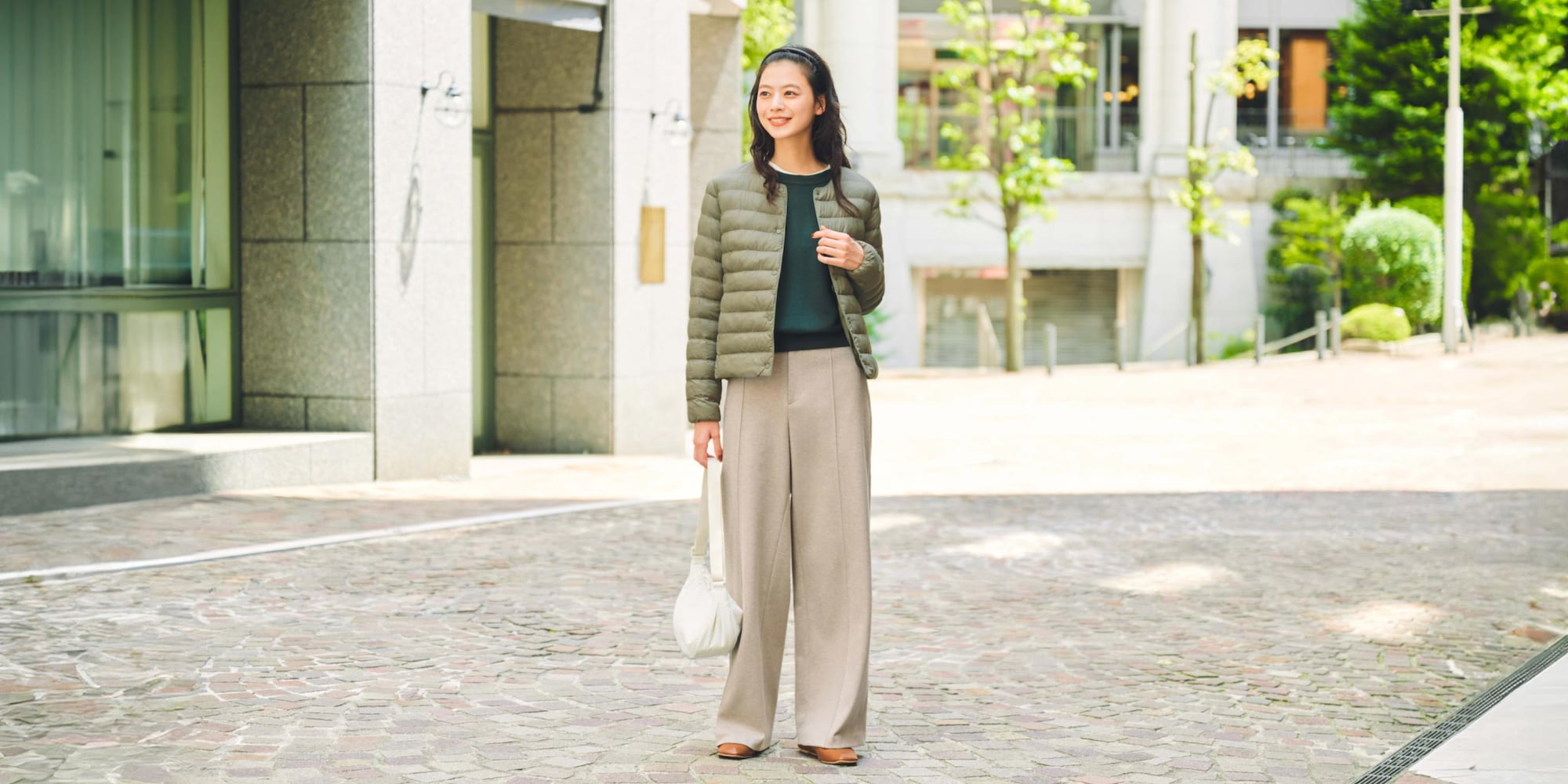 レディースのイージーパンツ商品一覧ページはこちらから。