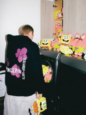 เสื้อยืดSpongeBob SquarePants Cactus Plant Flea Market