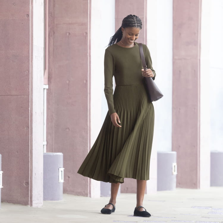 Pleated midi skirt uniqlo hotsell