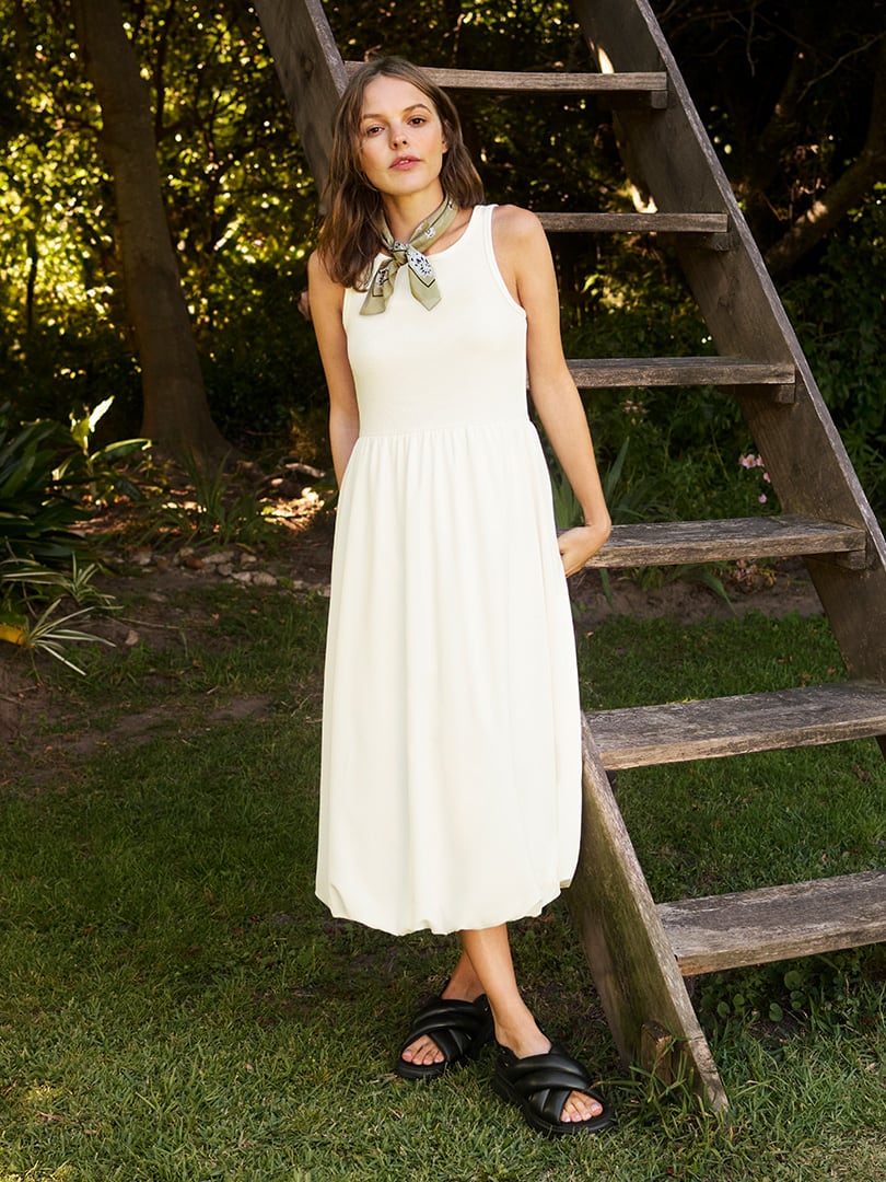 GU公式｜Dress Collection（レディース）