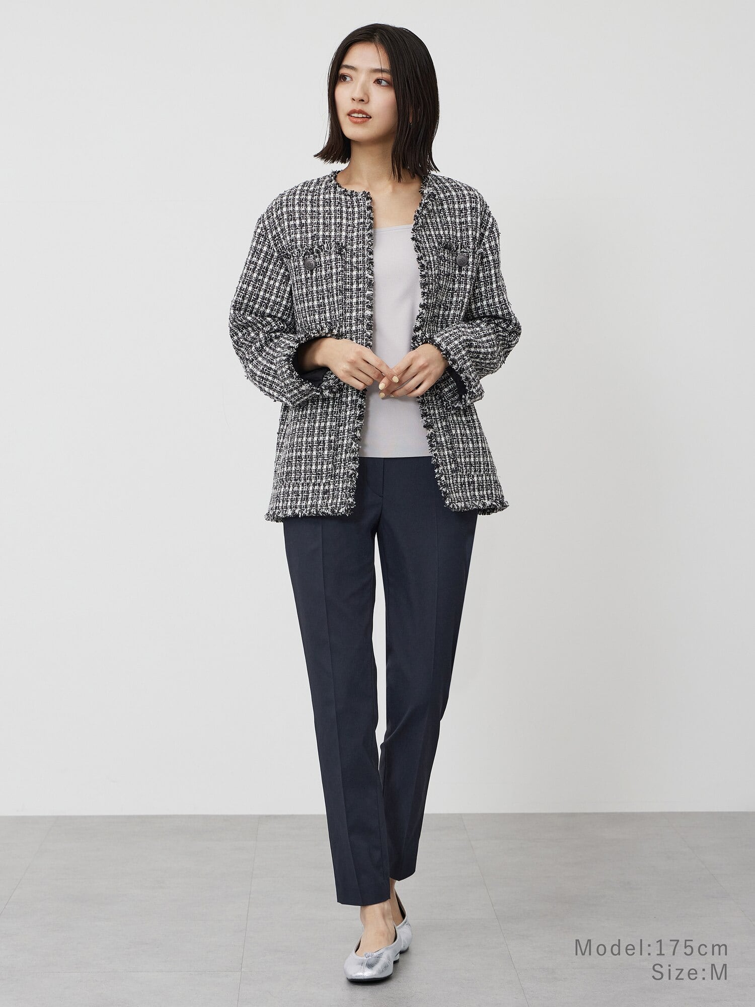 スティックパンツ×濃色