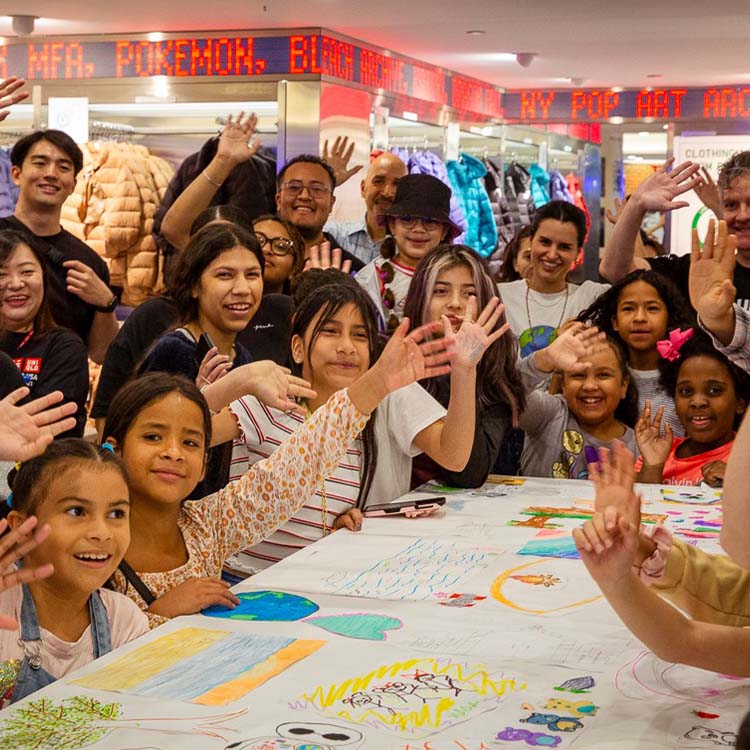Art Workshop for children in 5th Ave Global Flagship Store