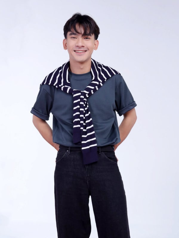 AIRism Katun T-Shirt Oversize Kerah Bulat