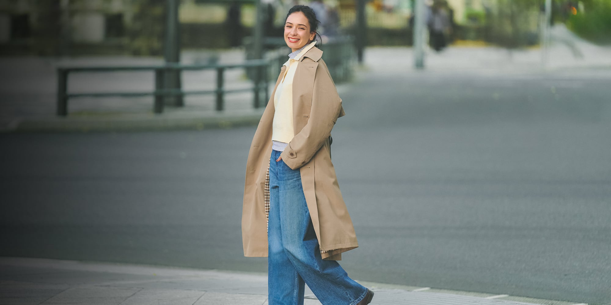 Classic trench coat details.