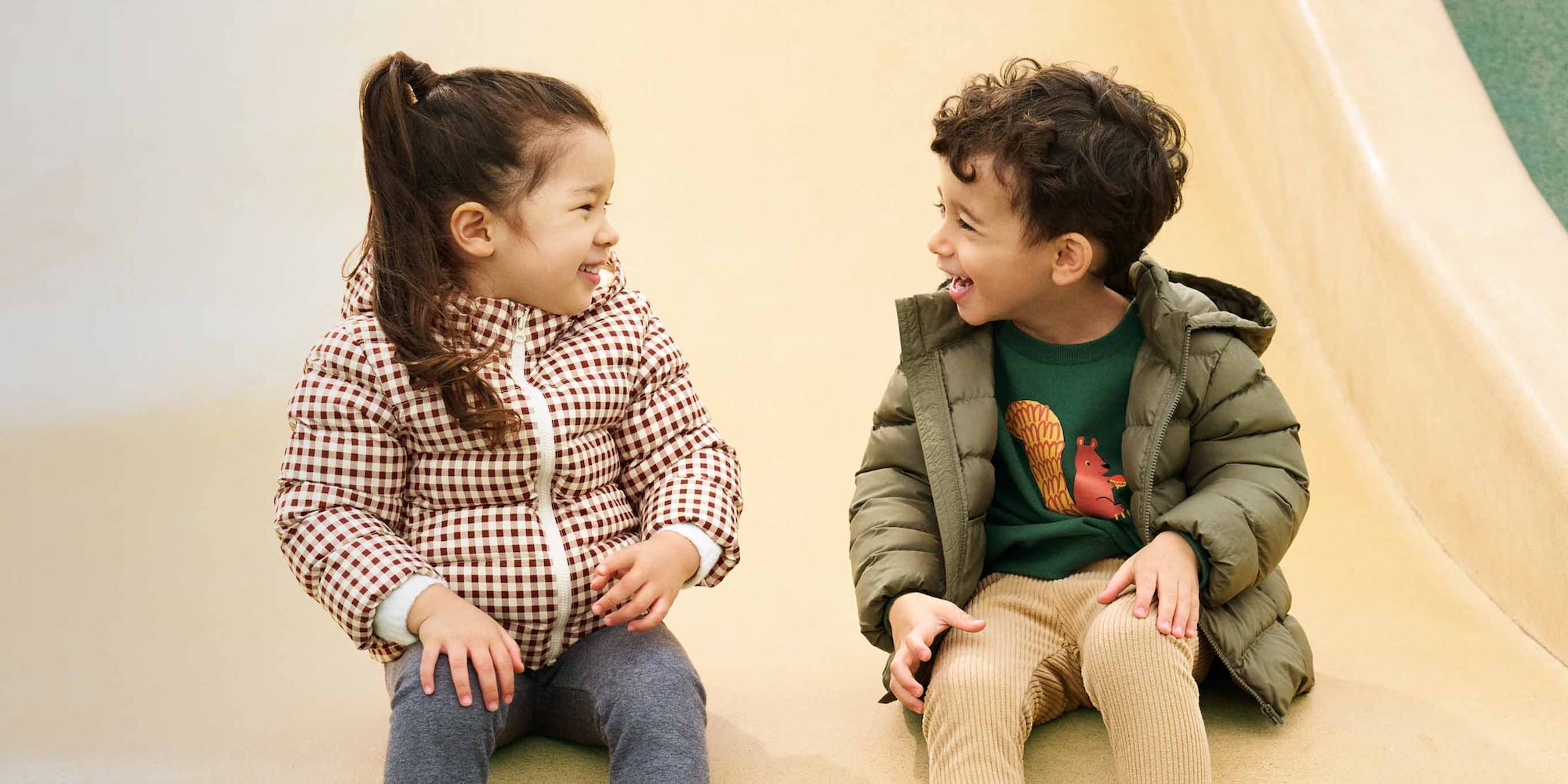 Soft, lightweight warmth that's 
machine-washable for easy care.