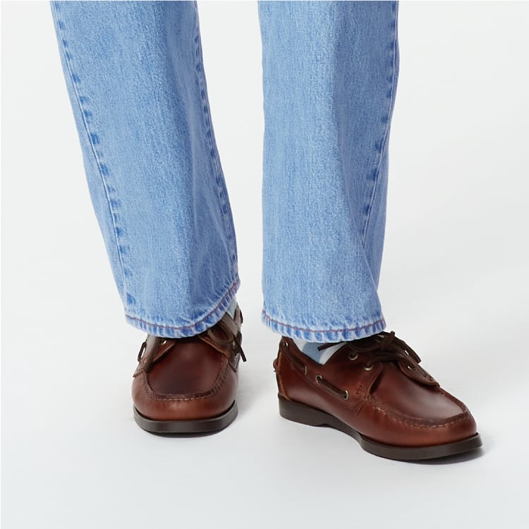 Lightweight, stretchy fabric for extra comfort, especially during long meetings.