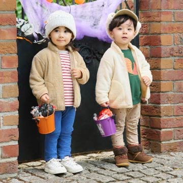 ファッションのコーディネート一覧のページはこちらから。