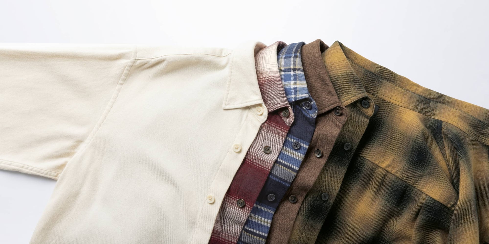 メンズのカジュアルシャツ商品一覧ページはこちらから。