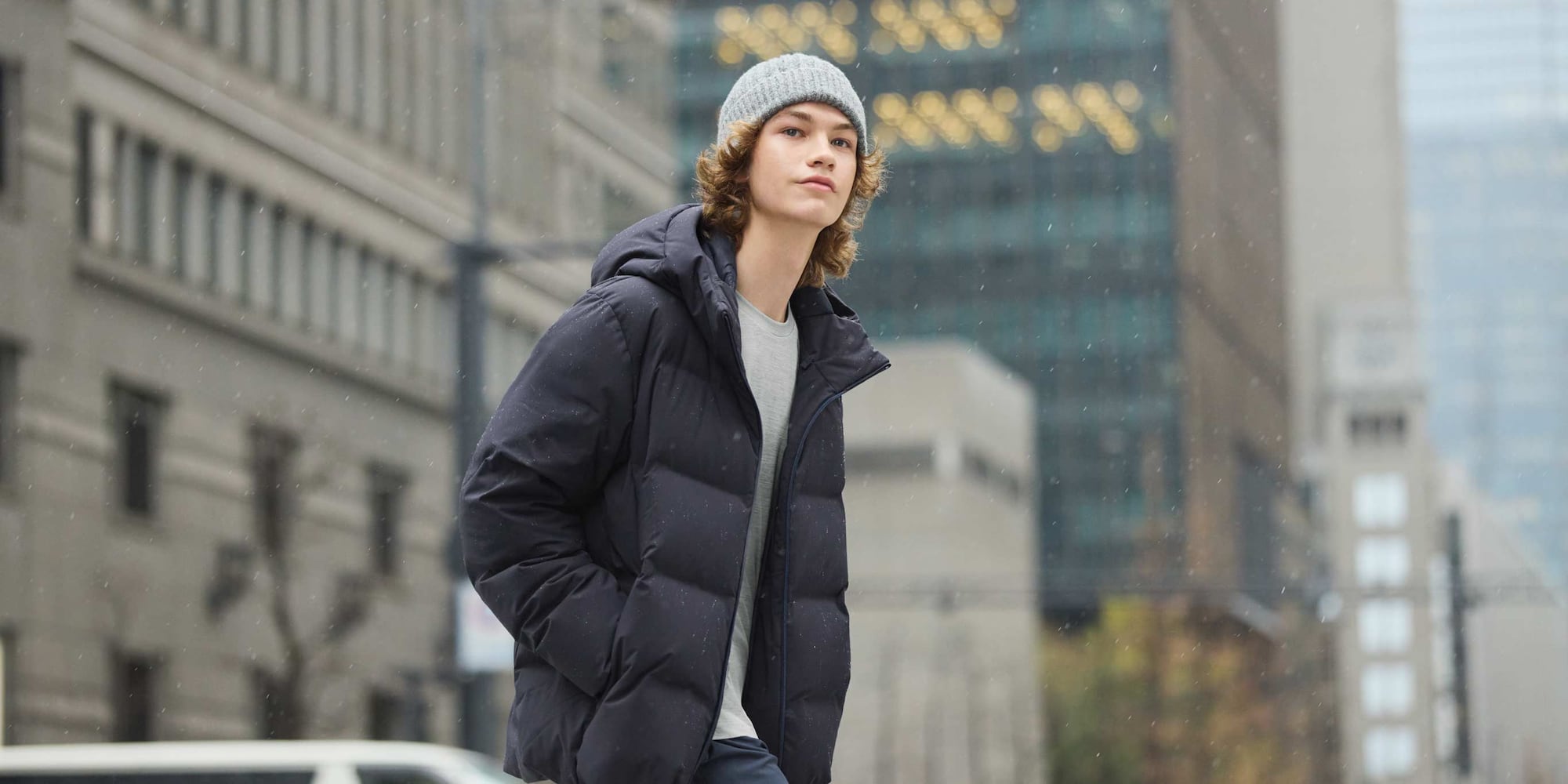 Stitch-free construction to block out cold wind.