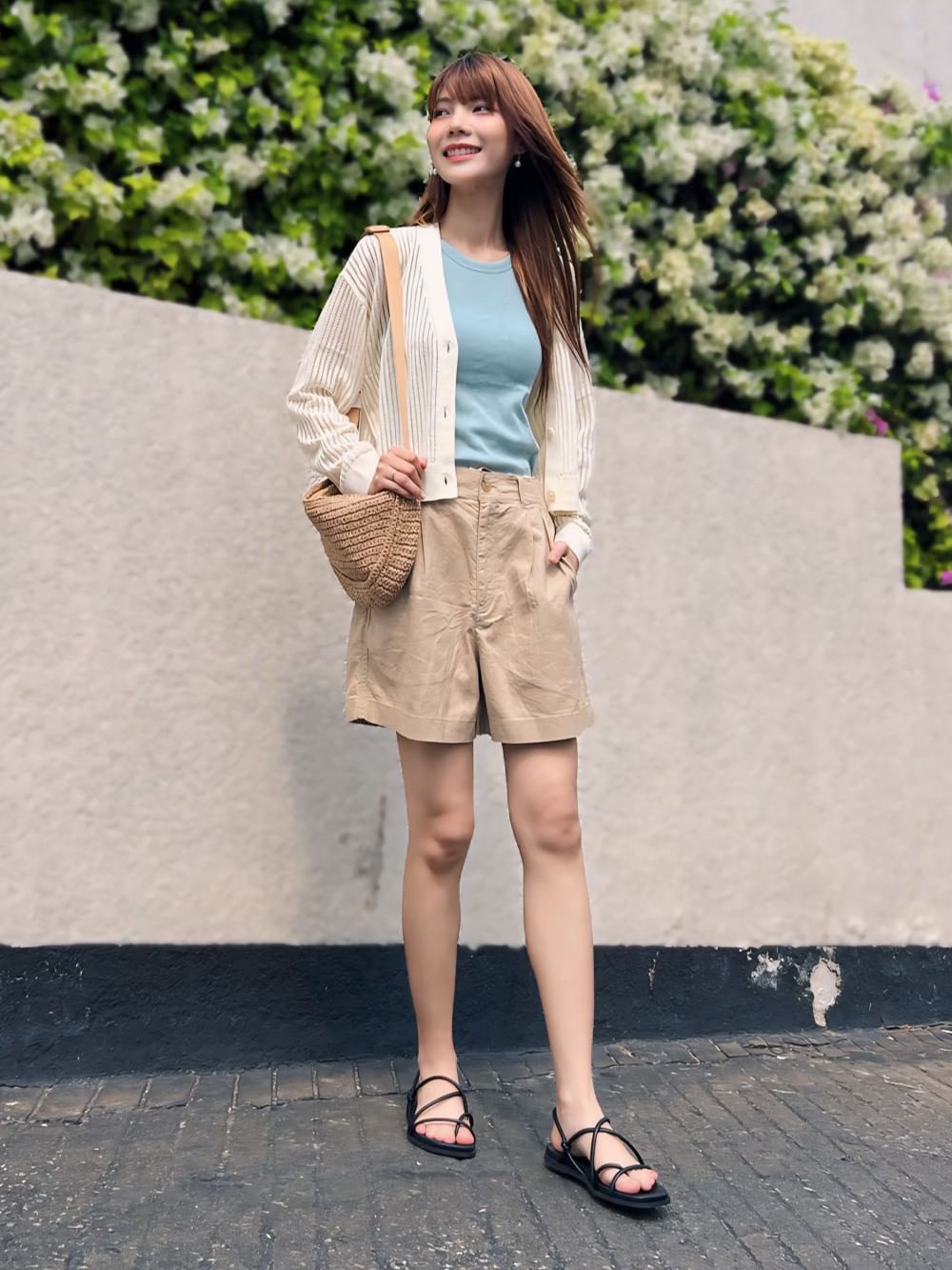 Summer Essential Collection - Women's and men's clothing | UNIQLO TH