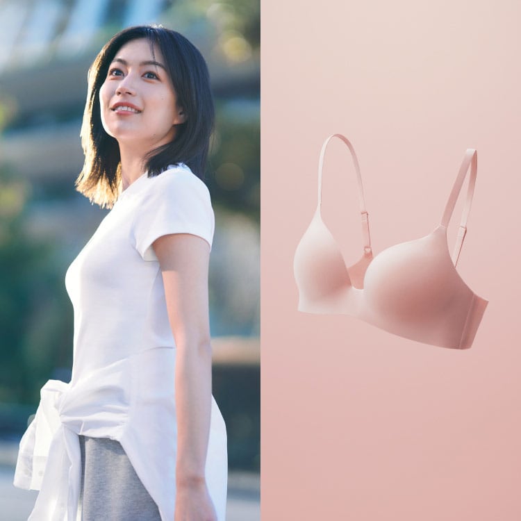 ワイヤレスブラ モデル画像