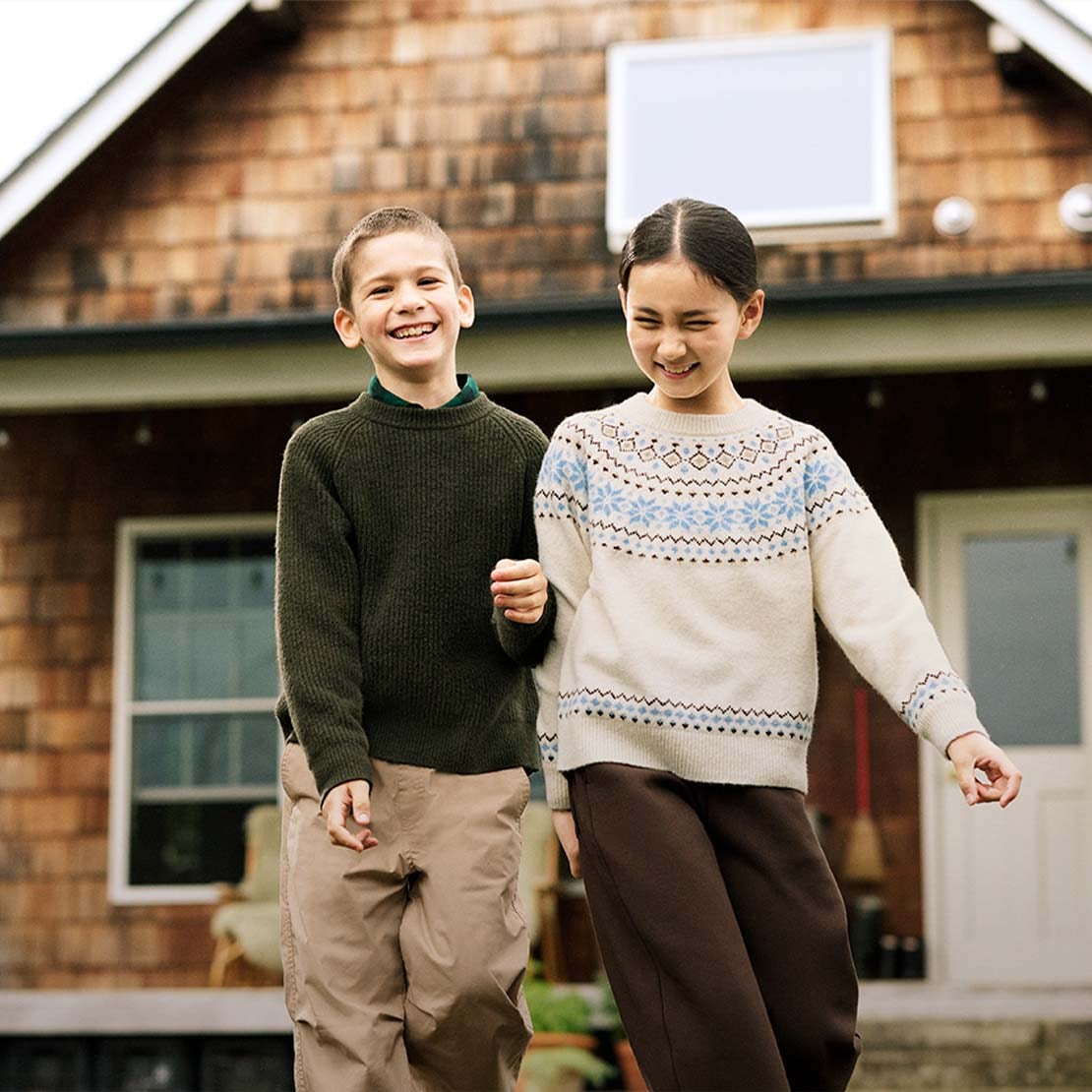 two models wearing Soufflé Yarn Jumpers