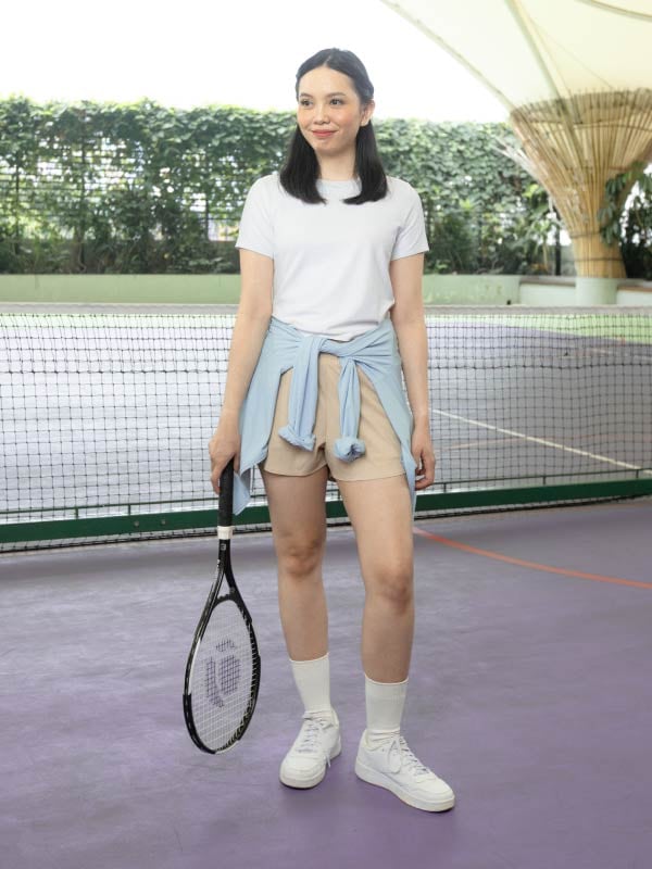 Gaya Tennis Sekar