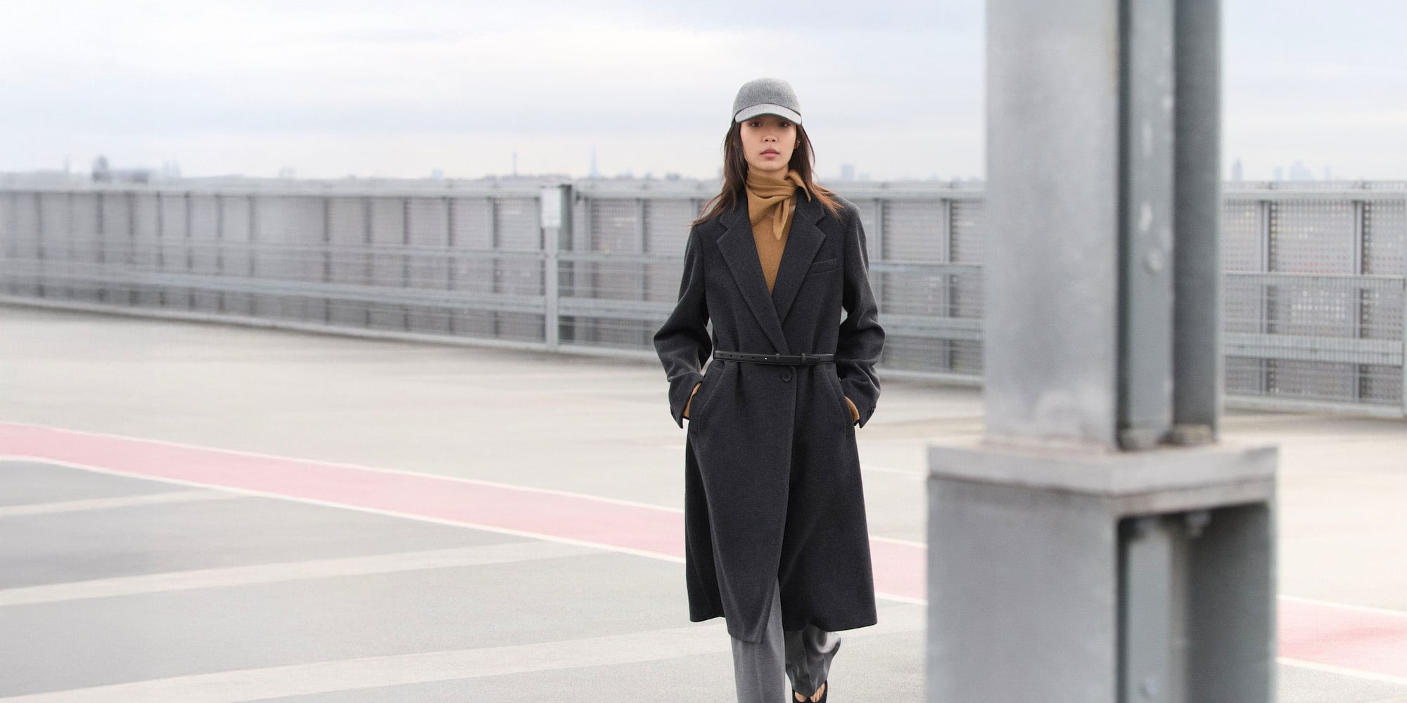 Winter travel (UNIQLO C Long Coat)