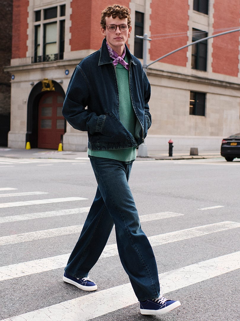 The simple elegance of a denim set-up with color contrast.