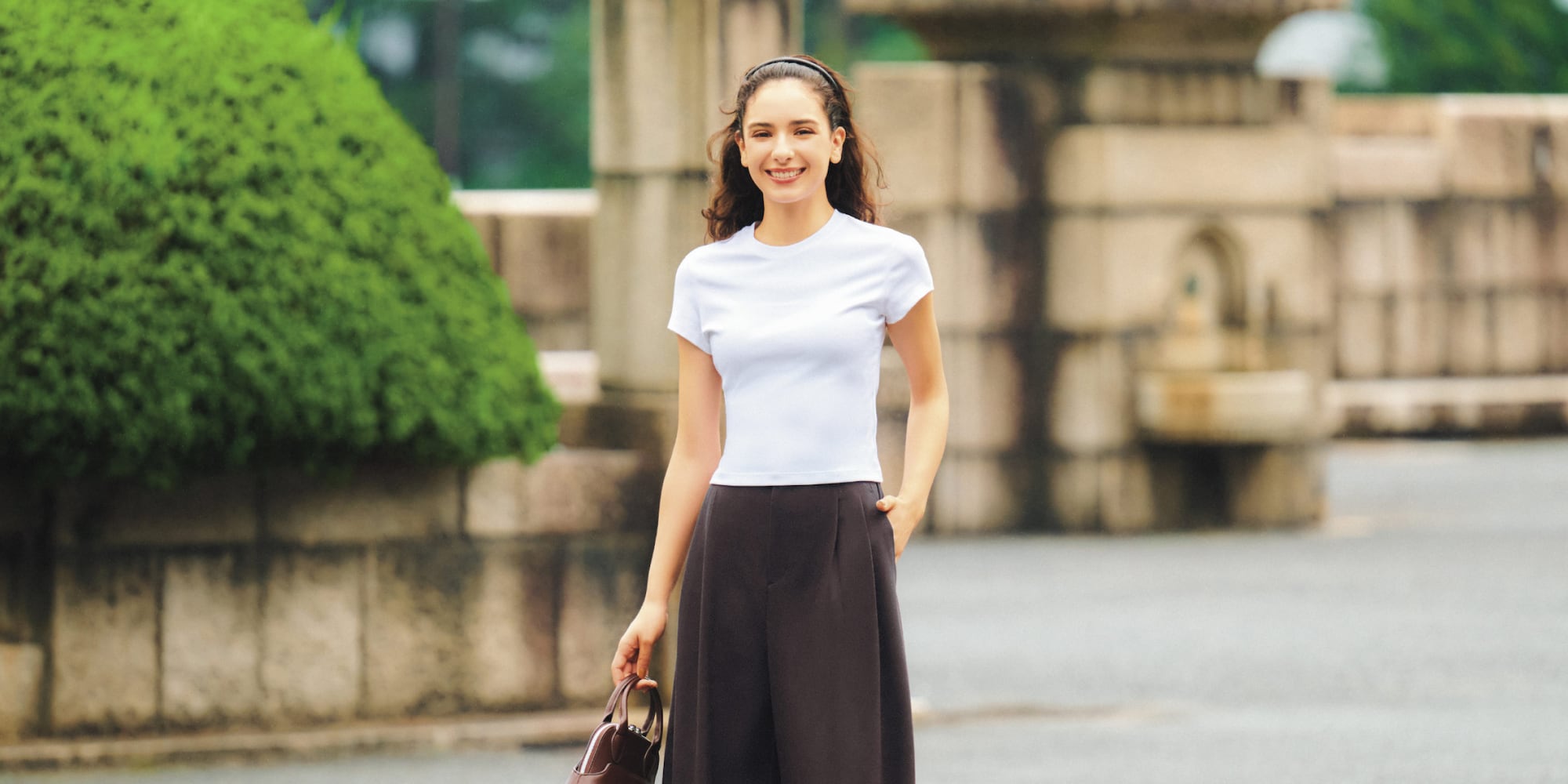 レディースのティーシャツ・カットソー商品一覧ページはこちらから。