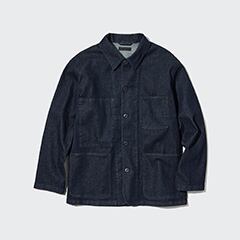 軽めのデニムに伝統的なワークジャケットのディテールをプラス。ポケットが多くて便利。