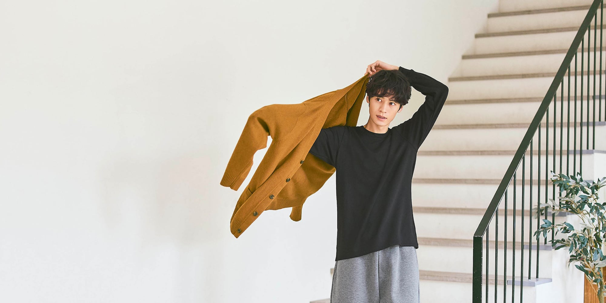 LO - HEATTECH Ultra Warm crew neck T-shirt/L