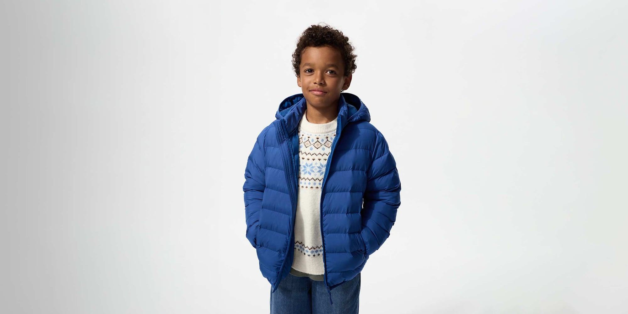 Zwei Models tragen Jacken von PUFFERTECH.