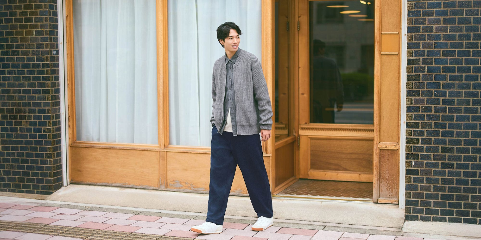 メンズのイージーパンツ商品一覧ページはこちらから。