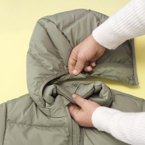 Tudung yang dapat dilepas