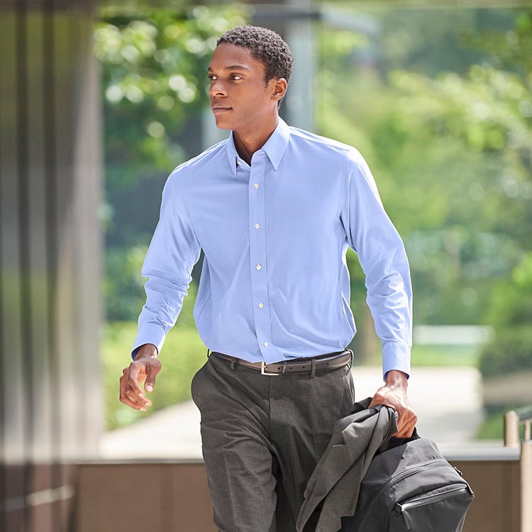 Koleksi Pakaian Kerja UNIQLO