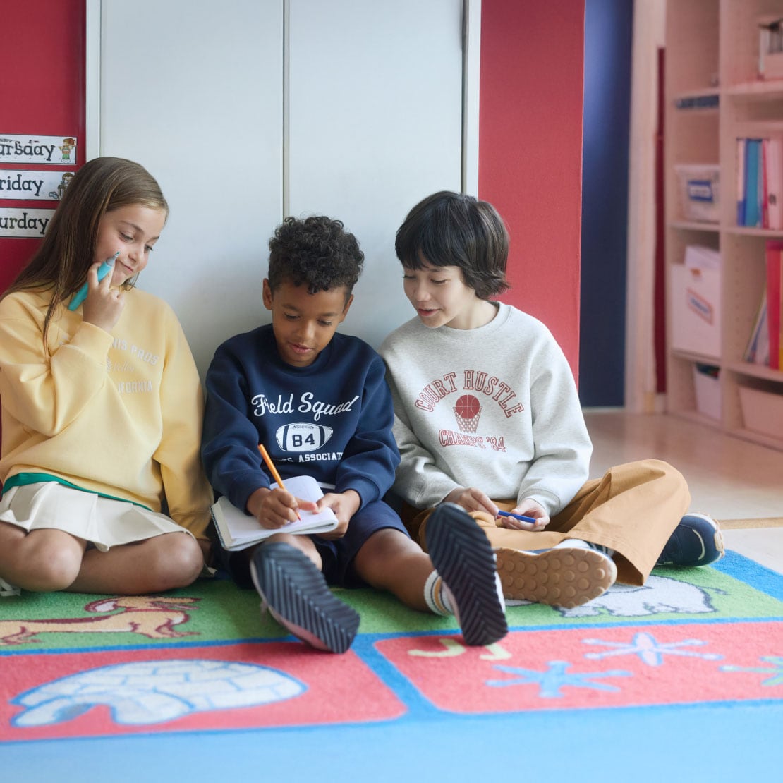 キッズのスウェット商品一覧ページはこちらから。