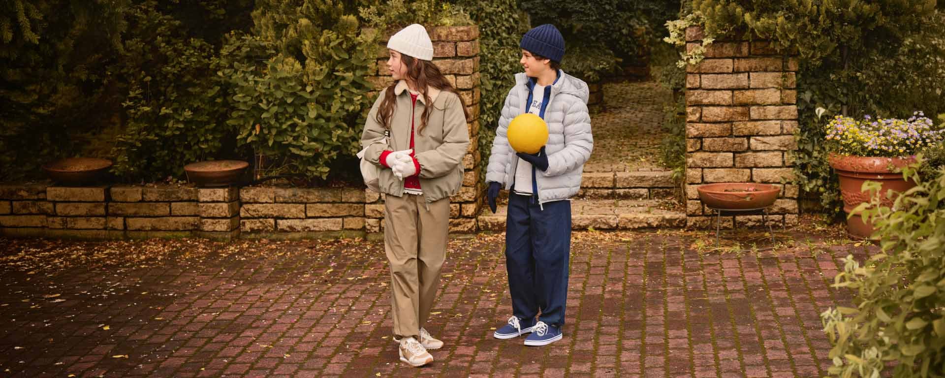 キッズのブルゾン・パーカ商品一覧ページはこちらから。