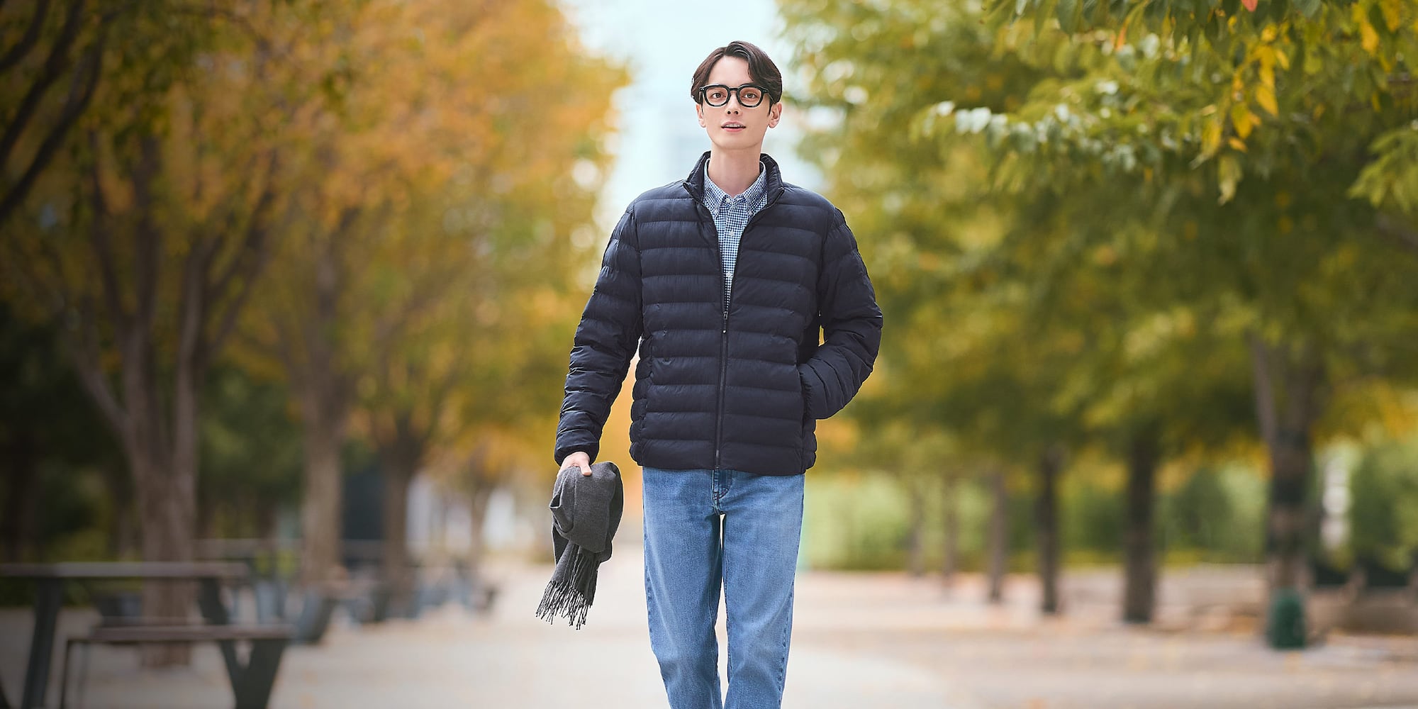 Hollow fibres trap warm air to keep you comfortable.