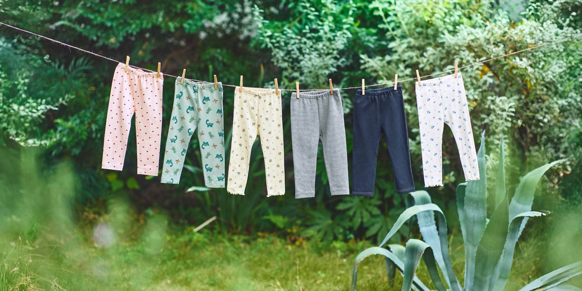 ベビーのレギンス・パンツ商品一覧ページはこちらから。