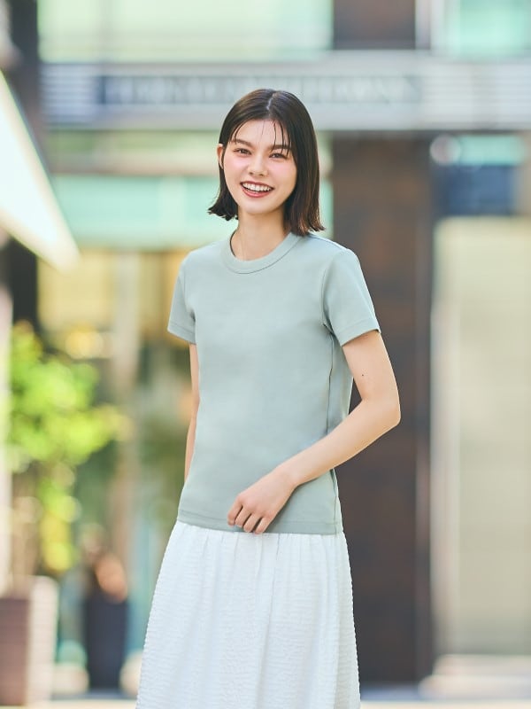 T-Shirt Kerah Bulat