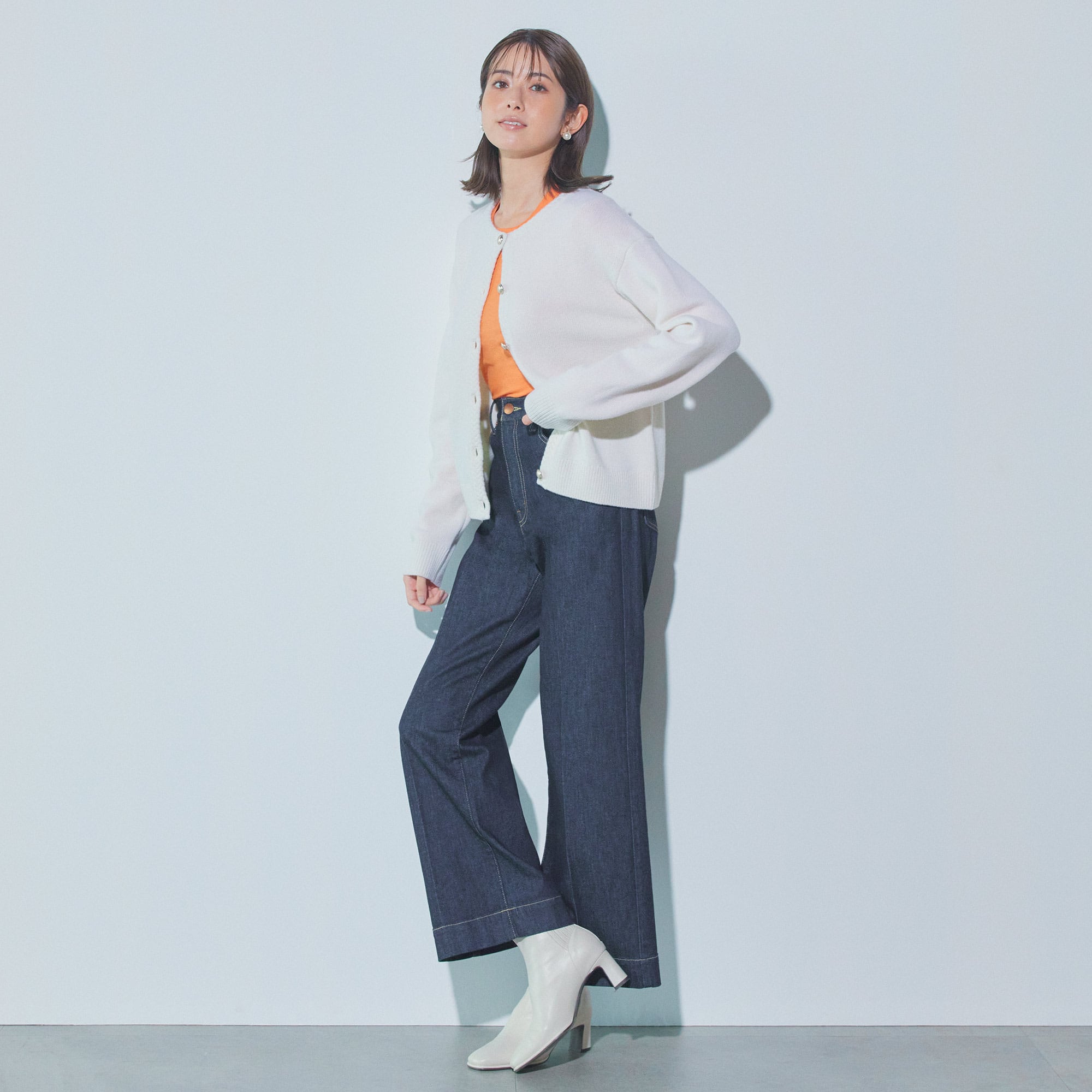 エクストラファインメリノウールミドルゲージカーディガン