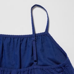 Comfortable seersucker material. Bright colours to choose from.