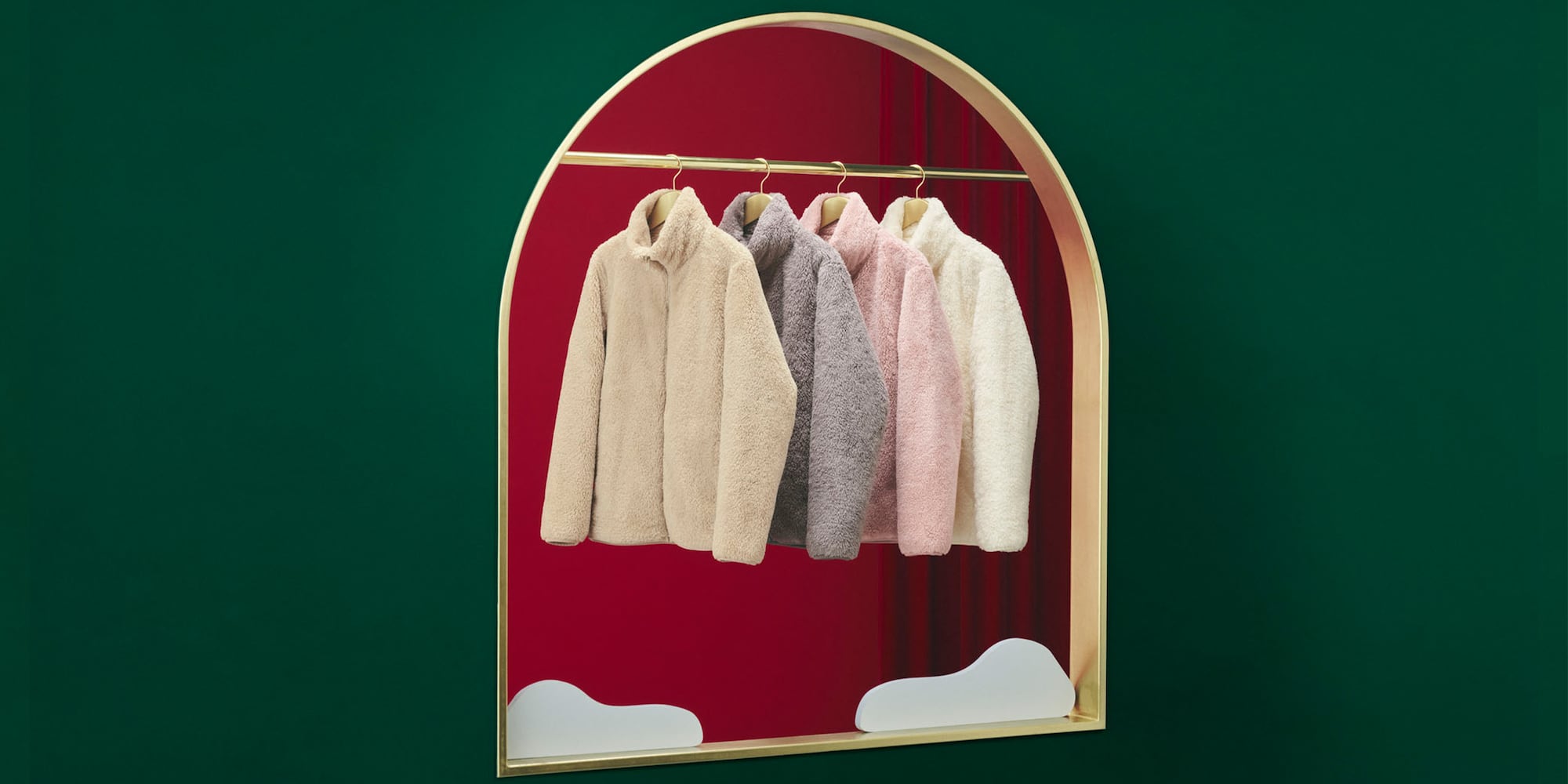 Long-pile fleece offers extra cozy warmth
in a wide range of colors.