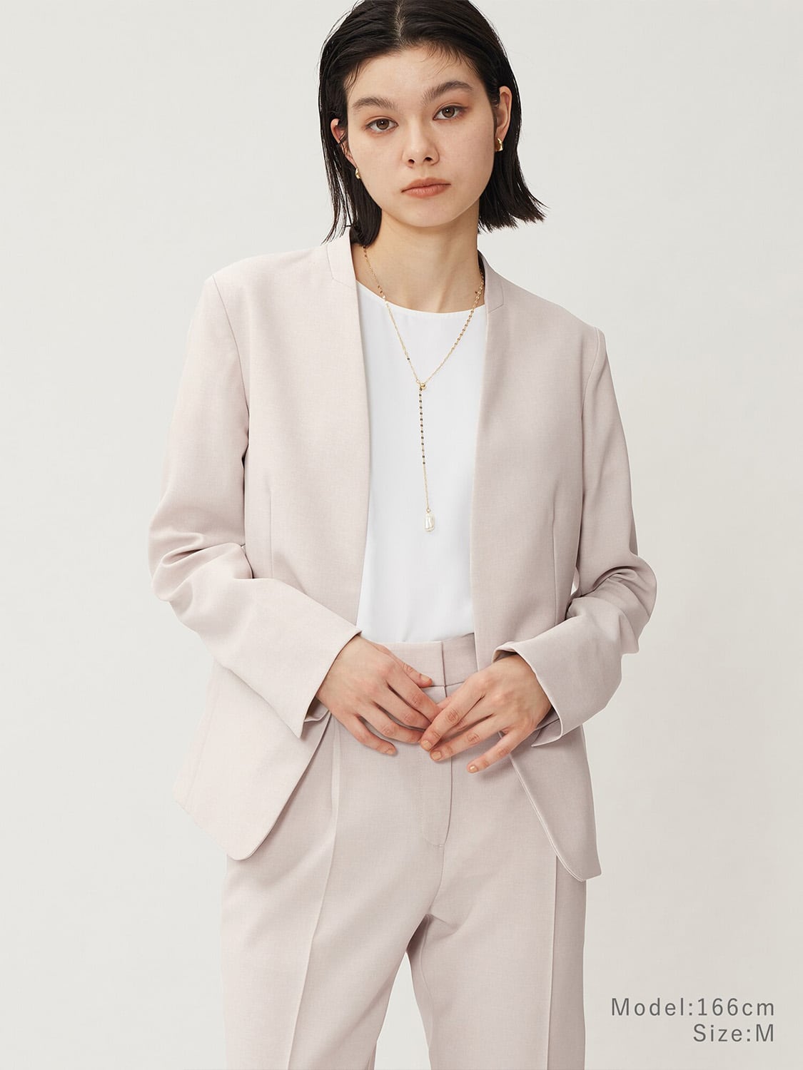 超極美品 プラステ ノーカラーセットアップ パンツスーツ マルチ