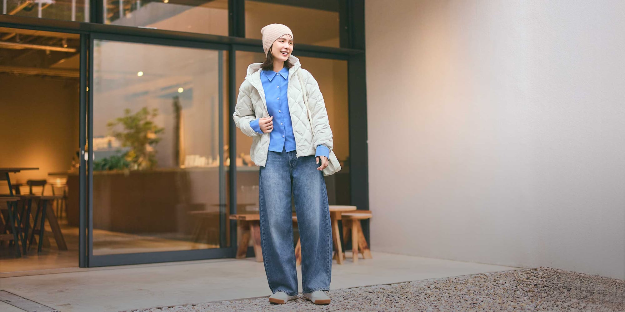 Made from a soft yet durable cotton 
blend in a trendy wide-leg barrel design.