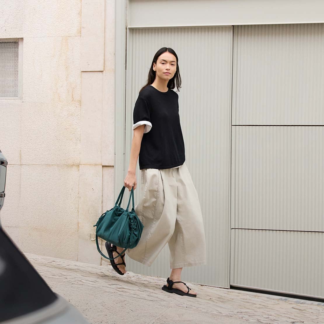 model wearing UNIQLO : C Spring/Summer 2026