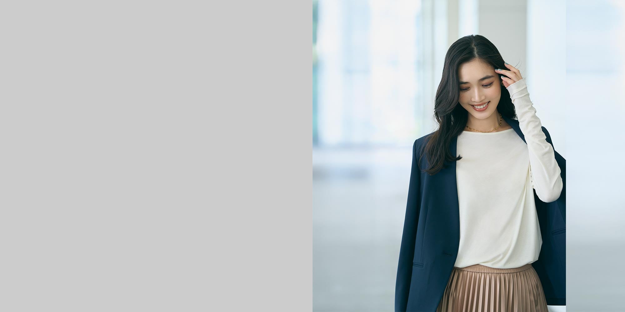 ウォームリザーブカシミヤブレンド2WAYネックT