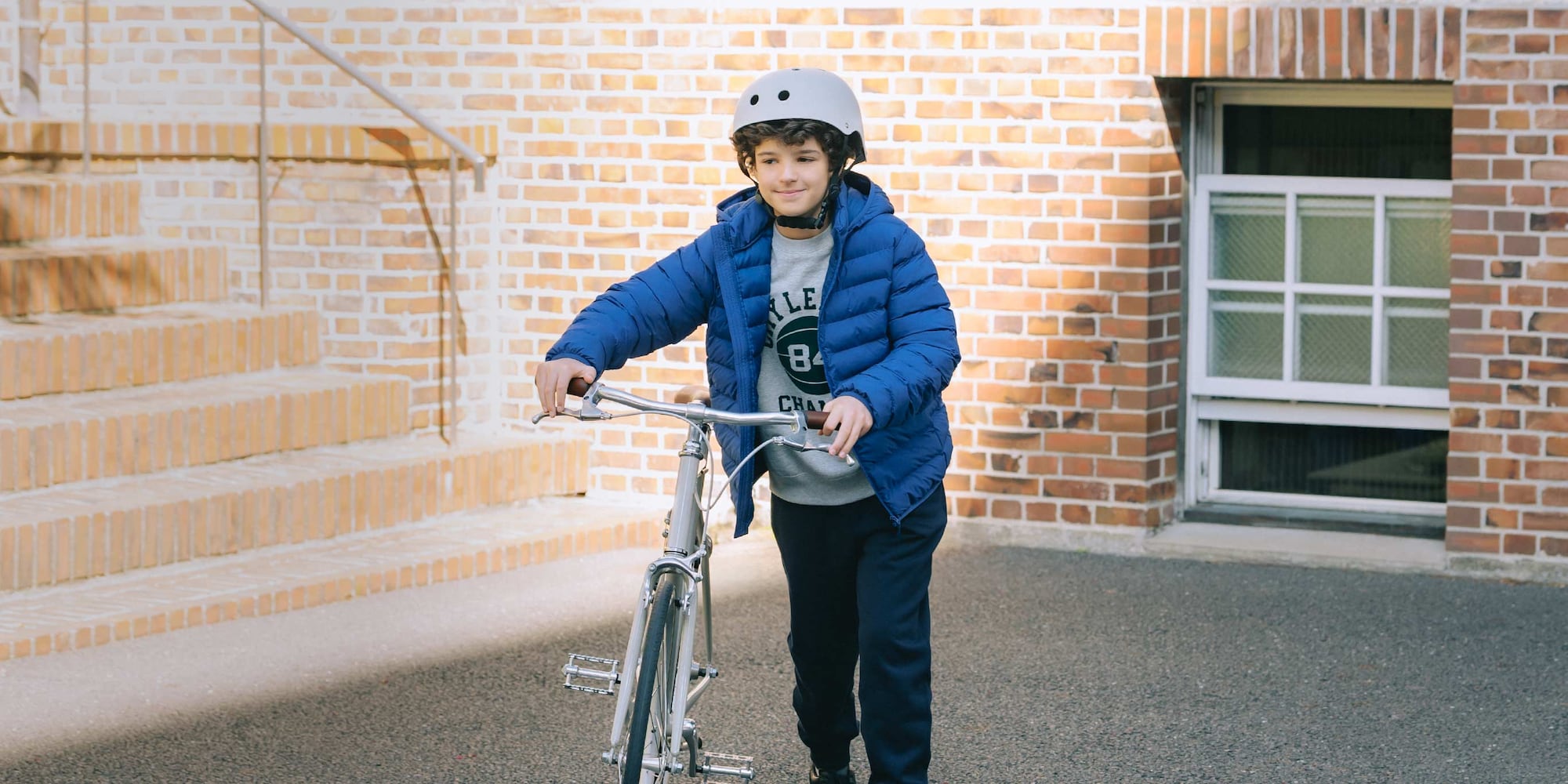 two models wearing PUFFERTECH jackets in