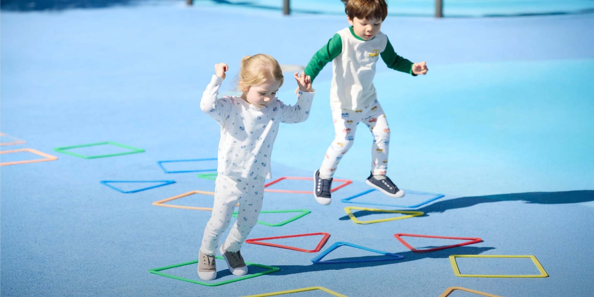 Soft, lightweight warmth that's 
machine-washable for easy care.