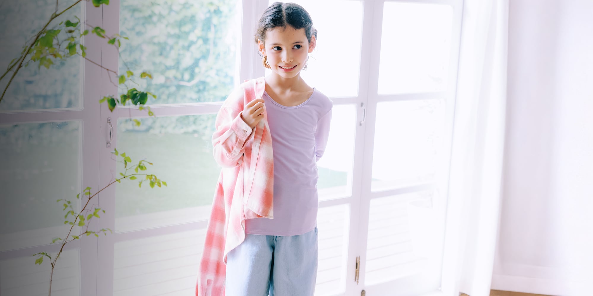 Thin yet warm thermal technology to layer or wear alone.