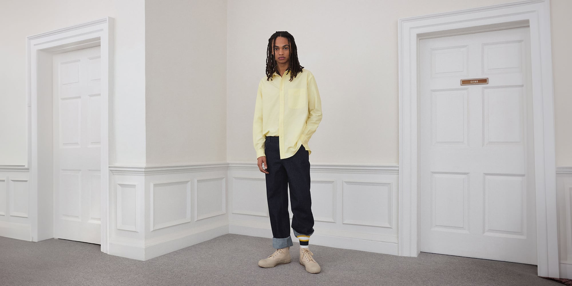 メンズのカジュアルシャツ商品一覧ページはこちらから。