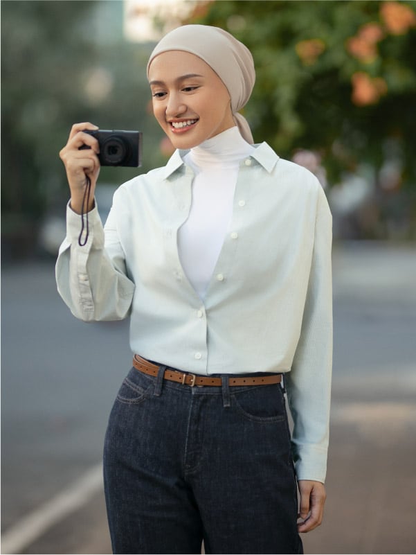 AIRism Dalaman Kerah Tinggi