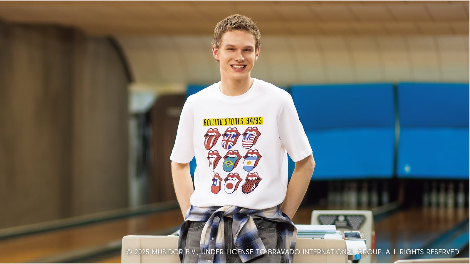 ギターを持つ人物のグラフィック Tシャツ XL SOLD OUT】INFINITE SO MANY GUITARS SO LITTLE TIME エレキ