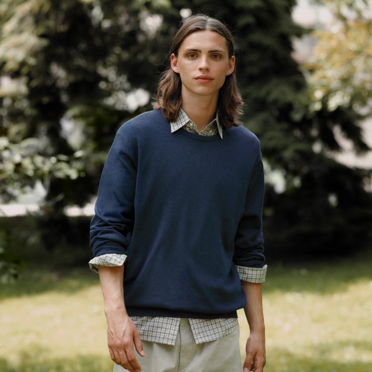 EXTRA FINE MERINO CREW NECK SWEATER