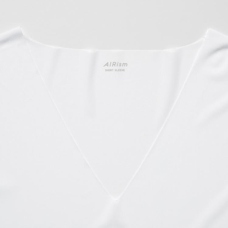Uniqlo Singapore - The new and improved men's AIRism innerwear is now  lighter than ever and dries even quicker than before. For women, the AIRism  material is now smoother, with enhanced deodorisation.